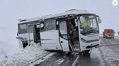 Malatya Yolunda Feci Kaza: 3'ü Ağır 22 Kişi Yaralı!