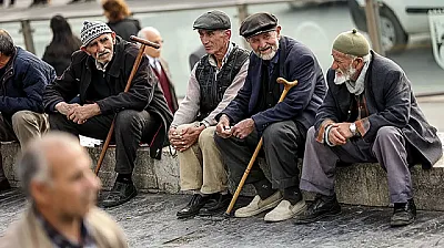 Müjdeler Olsun: 2000 - 2008 Arası Girişi Olanlar için Kademeli Emeklilik Fırsatı