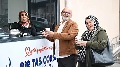 Yeşilyurt'ta Her Sabah 2 Saat Sıcak Çorba İkramı!