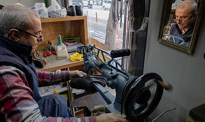 Deprem Yıktı, Ustalık Yaşatıyor! Konteynerde 40 Yıllık Meslek