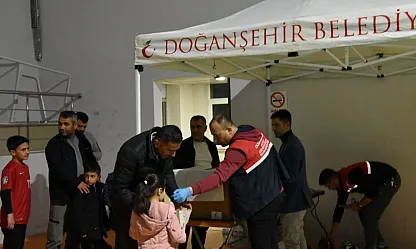 Doğanşehir Tek Yürek: Dev Ekran Önünde Milli Gurur!