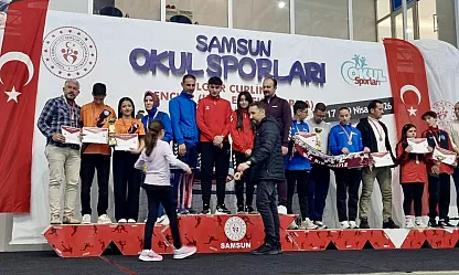 Floor Curling'de Tarihi Başarı! Erkenek Anadolu Lisesi Türkiye İkincisi