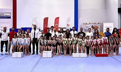 Malatya ANALİG'de Zirveyi Bırakmadı! Şampiyonlukla Yarı Finale Yükseldi