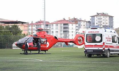 Malatya'da Zamana Karşı Yarış! Kalbi Duran Genç İçin  Ambulans Helikopter Havalandı