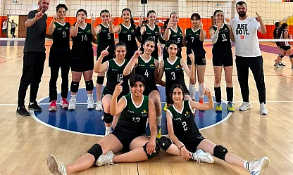 Malatya'nın Genç Sultanları Namağlup Zirvede! Hedef Finaller