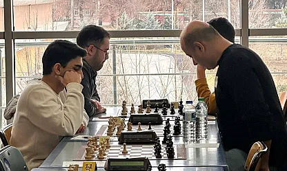 Malatyalı Genç Satranççıların Kürsü Mücadelesi