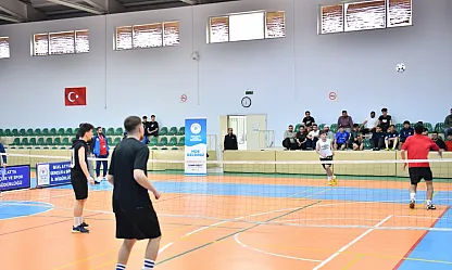 Yeşilyurt'ta Ayak Tenisi Heyecanı! Ödüllü Turnuva Başladı