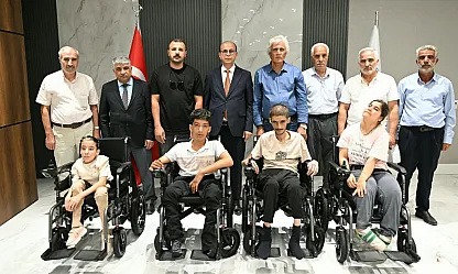 Yeşilyurt'ta Engelli Bireyler İçin Destek! Akülü Araçlar Teslim Edildi