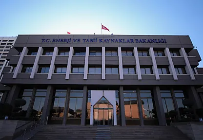 YKS'de İlk 100 Bine Girenlere Büyük Fırsat! Burs Programı Büyüyor