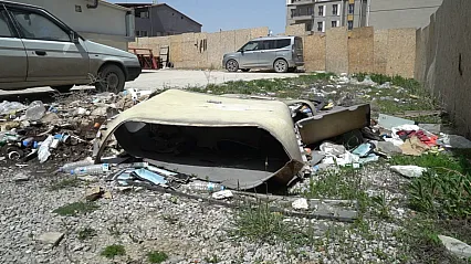 Bakırcılar ve Kalaycılar Çarşısında Çöp Krizi! Esnaf Atıkları Yakarak İmha Ediyor