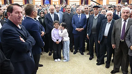 Bayramlaşma Programında Birlik Mesajı! Malatya Protokolü Vatandaşlarla Buluştu