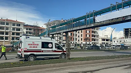 Çevreyolu ve Beylerderesi'nde Ekipler İntihar Girişiminde Bulunan İki Kişiyi İkna Etti!