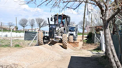 Dilek Mahallesi ve Kırsal Hatlarda Yol Çalışmaları Hızlandı!