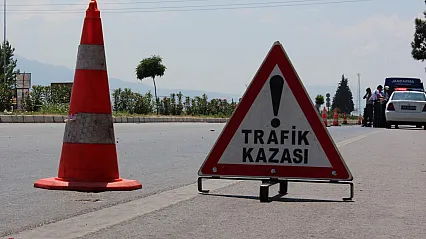Direksiyon Hakimiyetini Kaybetti, Araç Şarampole Savruldu!