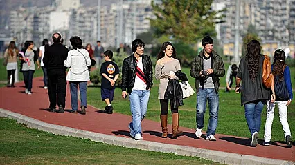 Dışarıdan Gelen Pişman mı? Malatya İçin Enkaz Çıkışı ve Gençlerin Yanıtı