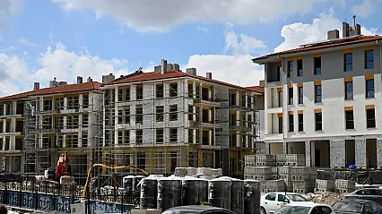 Doğanşehir'e Çıkarma! Vali Yavuz: Depremin İzlerini Siliyoruz