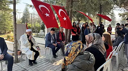 Dualarla Anılan Kahramanlar: Malatya'da Çocuklardan Şehitlik Ziyareti