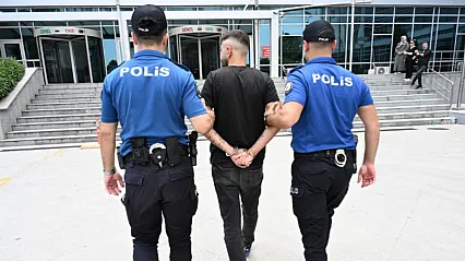 Interpol Listesindeki Firari Uyuşturucu Şüphelisi Mersin'de Yakalandı!