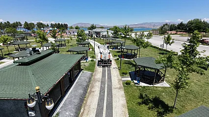 Kırkgöz Sahil Parkı Yaz Sezonuna Temiz ve Düzenli Girdi! Battalgazi'de Temizlik Mesaisi