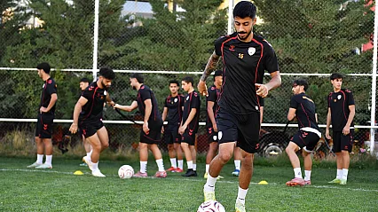 Kritik Randevu Öncesi Moral Depoladılar! Malatya Yeşilyurtspor Deplasmandan Zaferle Dönmek İstiyor