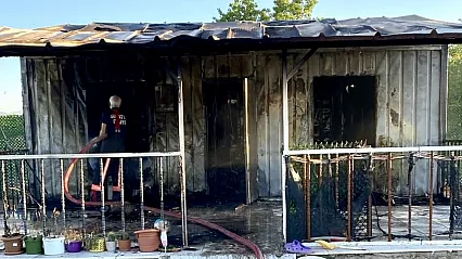 Malatya Akçadağ'da Korkutan Yangın! Konteyner Alevlere Teslim Oldu