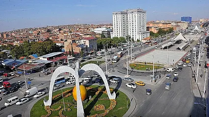 Malatya'da Bayram Öncesi Yoğun Mesai! Hazırlıklar Hızlandı