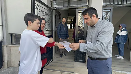 Malatya'da Bursluluk Sınavı Heyecanı! 19 Bin Öğrenci Geleceği İçin Yarıştı