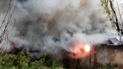 Malatya'da Büyük Panik! Depo Alevlere Teslim Oldu!