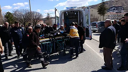 Malatya'da Feci Kaza: Karşıya Geçmek İsteyen Kadına Otomobil Çarptı!