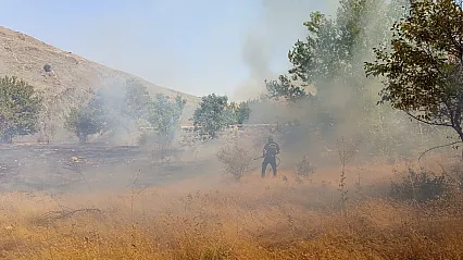 Malatya'da İki İlçede Peş Peşe Yangınlar!