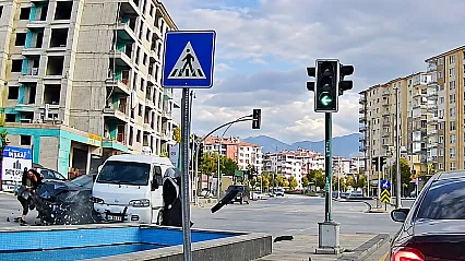 Malatya'da İki Kadın Ölümden Saniyelerle Kurtuldu!