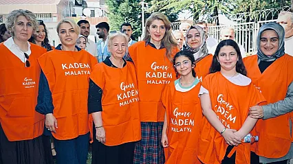 Malatya'da Örnek Organizasyon! Geri Dönüşüm İçin Fırçalar Aynı Hedefte Buluştu