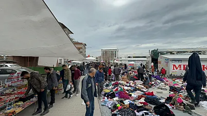 Malatya'da Pazar Mesaisi: Rus Pazarı'nda Adım Atacak Yer Kalmadı!