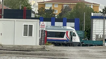 Malatya'da Vagonların Arasında Kalan İşçi Kurtarılamadı!