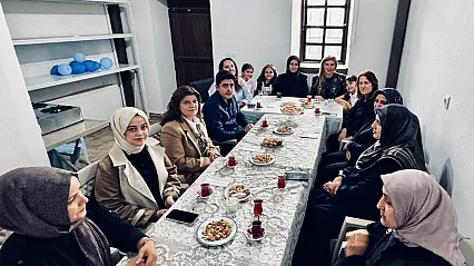 Malatya'da Vatandaş Sordu, Vekil Ölmeztoprak Tek Tek Yanıtladı!