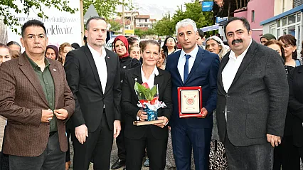 Malatya'da Yağmur Altında Anneler Günü Kutlaması!