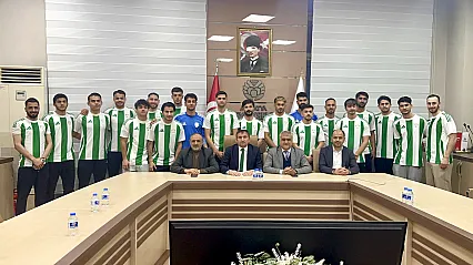 Malatya Futbolunda Yeni Dönem: Yeşilyurtspor Kadrosunu Baştan Kurdu