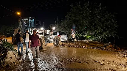 Malatya Hekimhan'da Sel Sonrası Seferberlik! Devletin Tüm Ekipleri Sahada