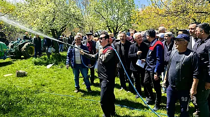 Malatya Hekimhan'da Üreticilere Sıvı Solucan Gübresi Dağıtıldı!