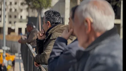 Malatya Kent Merkezinde İlginç Manzara! Gün Boyu Yerlerinden Kıpırdamıyorlar