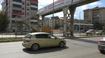 Malatya Tandoğan'da Üst Geçit Mağduriyeti Büyüyor!