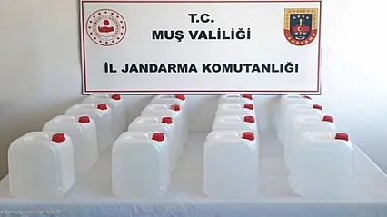 Muş'ta Kargo Paketlerinden Alkol Fışkırdı!  Jandarma Ekipleri Tam Zamanında Müdahale Etti