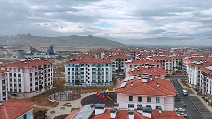 TOKİ'den Ev Çıkan Kiraya Veriyor: Malatya'da Dar Gelirlinin Barınma Çilesi Bitmiyor!