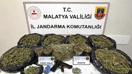 Uyuşturucu Tacirlerine Geçit Yok: Narkotik Köpeği Saklanan Zehri Buldu!