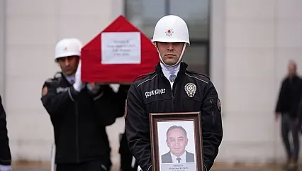 Ankara'da Muayene İstasyonunda Kanlı Kavga: Polis Memuru Yaşam Mücadelesini Kaybetti