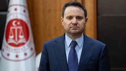 Bakan Gürlek Kazandığı Tazminatı AFAD'a Bağışladı!