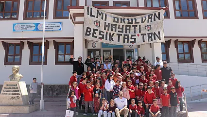 Beşiktaş Taraftar Grupları Malatya'da Köy Okulları ve Onkoloji Servisindeki Çocukları Ziyaret Etti