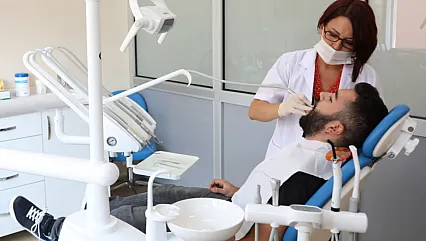 Çürük Diş Deyip Geçmeyin! Alzheimer Ve Demansı Tetikleyen Gizli Tehlike Açığa Çıktı