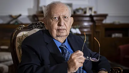 Eski TBMM Başkanı Hüsamettin Cindoruk Hayatını Kaybetti!