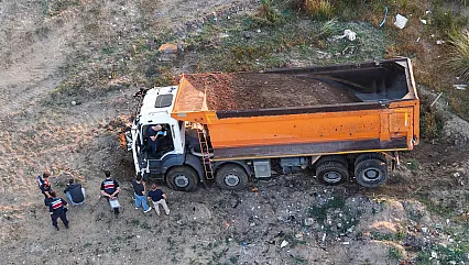 Manavgat'ta Kum Hırsızlığı Baskını!